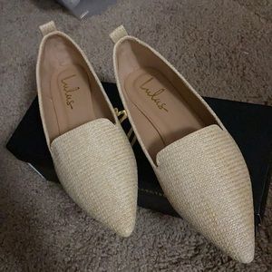 Brand new Beige flats size 7